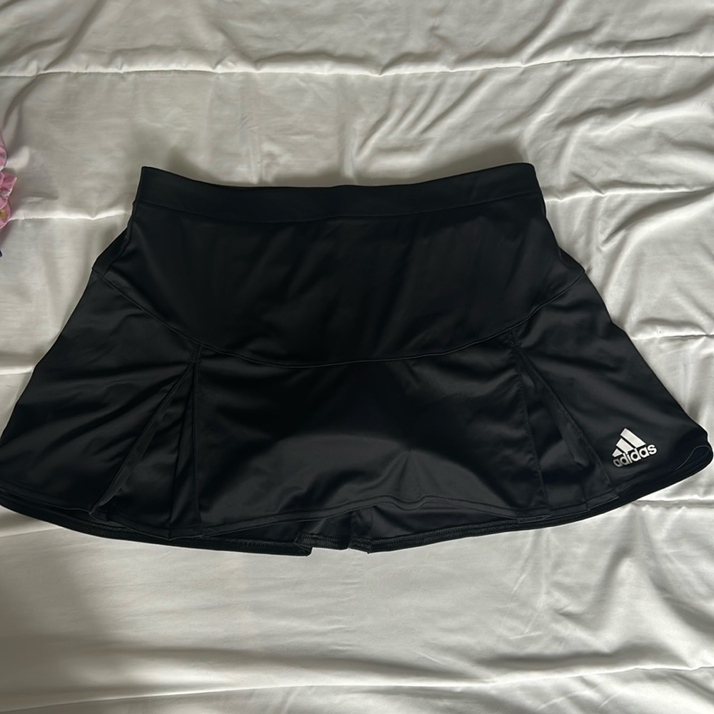 Adidas skirt with built in shorts. Size S